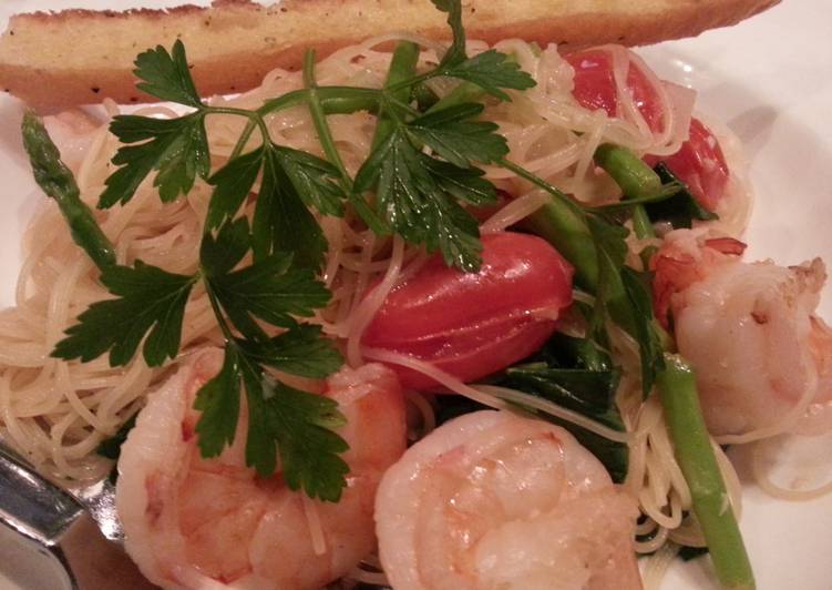 Recipe of Any-night-of-the-week Fresh Prawns Angelhair Noodles