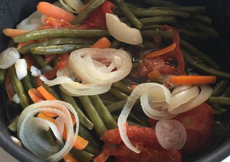 Steps to Prepare Favorite Green Beans with Olive Oil