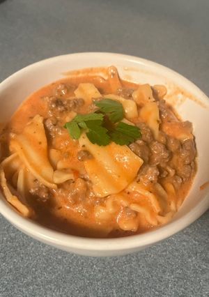 A picture of Lasagna soup.