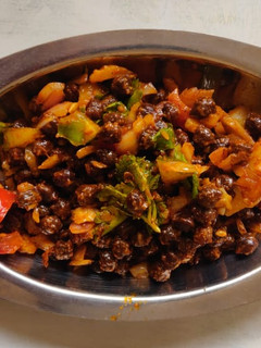 ચણા ચાટ (Chana Chaat Recipe In Gujarati) રેસીપી મુખ્ય ફોટો