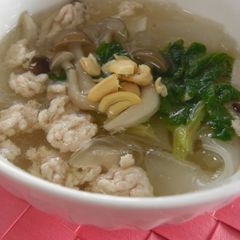 A picture of Easy Pho with Rice Paper.