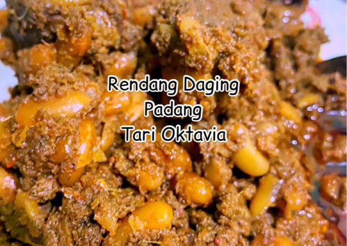 Penyajian rendang daging padang
