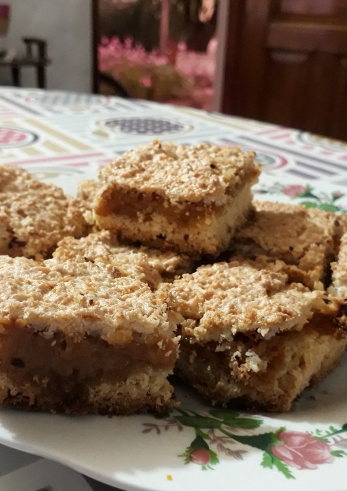Una foto de Torta de dulce de leche y coco