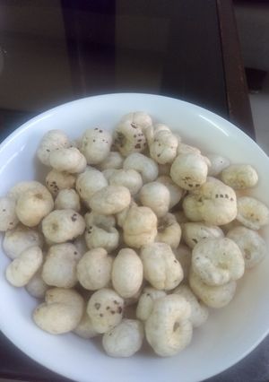 A picture of Roasted Makhana.