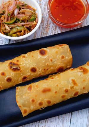 A picture of Crispy Paper Egg Rolls.
