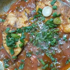 A picture of Fish curry.