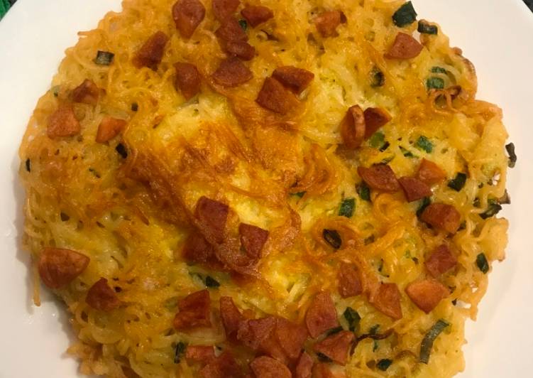 Resep Pizza mie sosis yang Bikin Ngiler