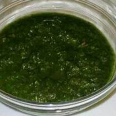 A picture of Curry leaves chutney.