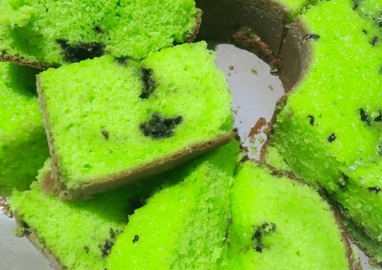 Resep 28. Bolu Pandan Panggang Enak dan Antiribet