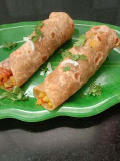 வெஜ் ரோல்ஸ் (Veg rolls recipe in tamil) செய்முறை முக்கிய புகைப்படம்