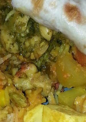 A picture of Stewed curry green tomatoes.