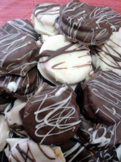 A picture of Ritz Cracker Candy.