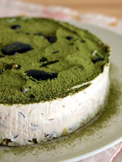 A picture of Uji-Kintoki Inspired No-Bake Cheese Cake with Condensed Milk and Adzuki.