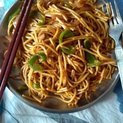 A picture of Chowmein.