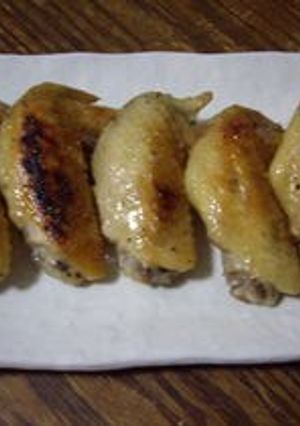 A picture of Delicious Chicken Wings.