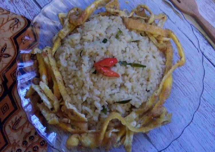 Nasi Goreng Daun Jeruk