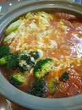Easy Tomato Hot Pot with Lots of Melting Cheese