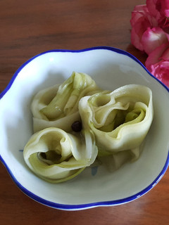 A picture of Pickled cucumber.