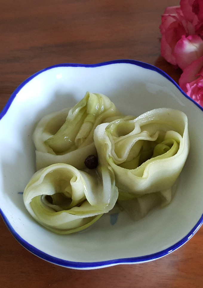 A picture of Pickled cucumber.