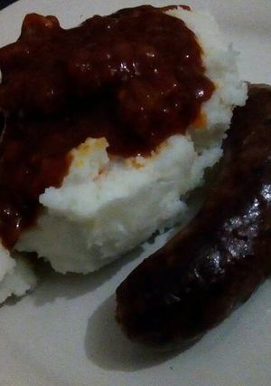 A picture of Pap and Beef Sausages.