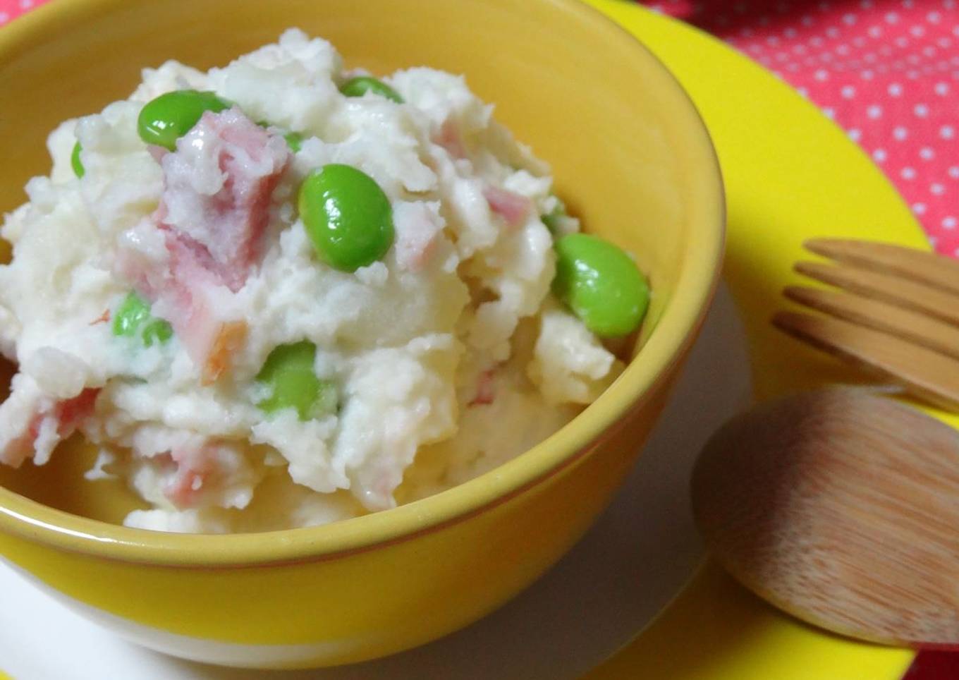 Potato salad with edamame and bacon