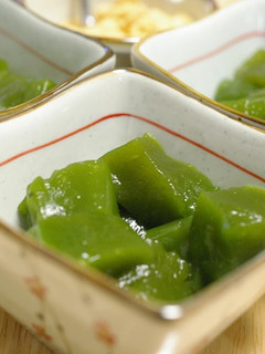 A picture of Katakuriko Matcha Warabi Mochi.