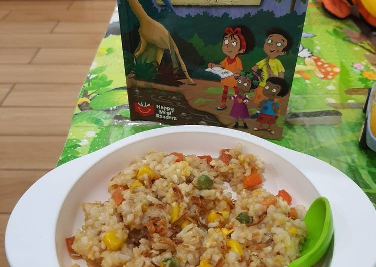 Langkah Mudah untuk Menyiapkan Nasi goreng sayur, Lezat