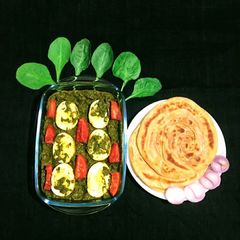 A picture of Egg Palak.