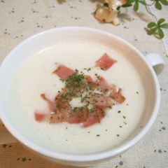 A picture of Superb Winter Melon and Bacon Potage Soup.