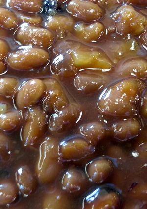 A picture of Hawaiian BBQ Baked Beans.