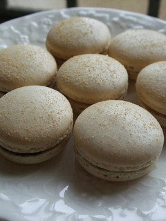 A picture of My Favorite Macarons (Kinako).