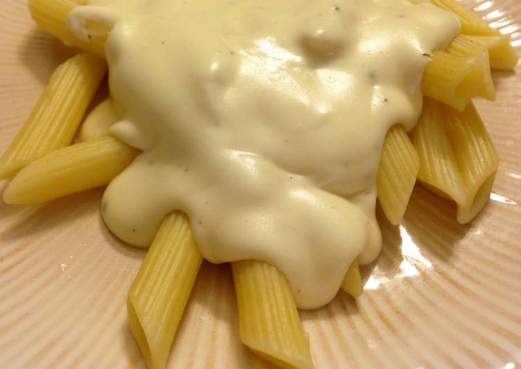 Recipe of Speedy Yummy Alfredo Sauce