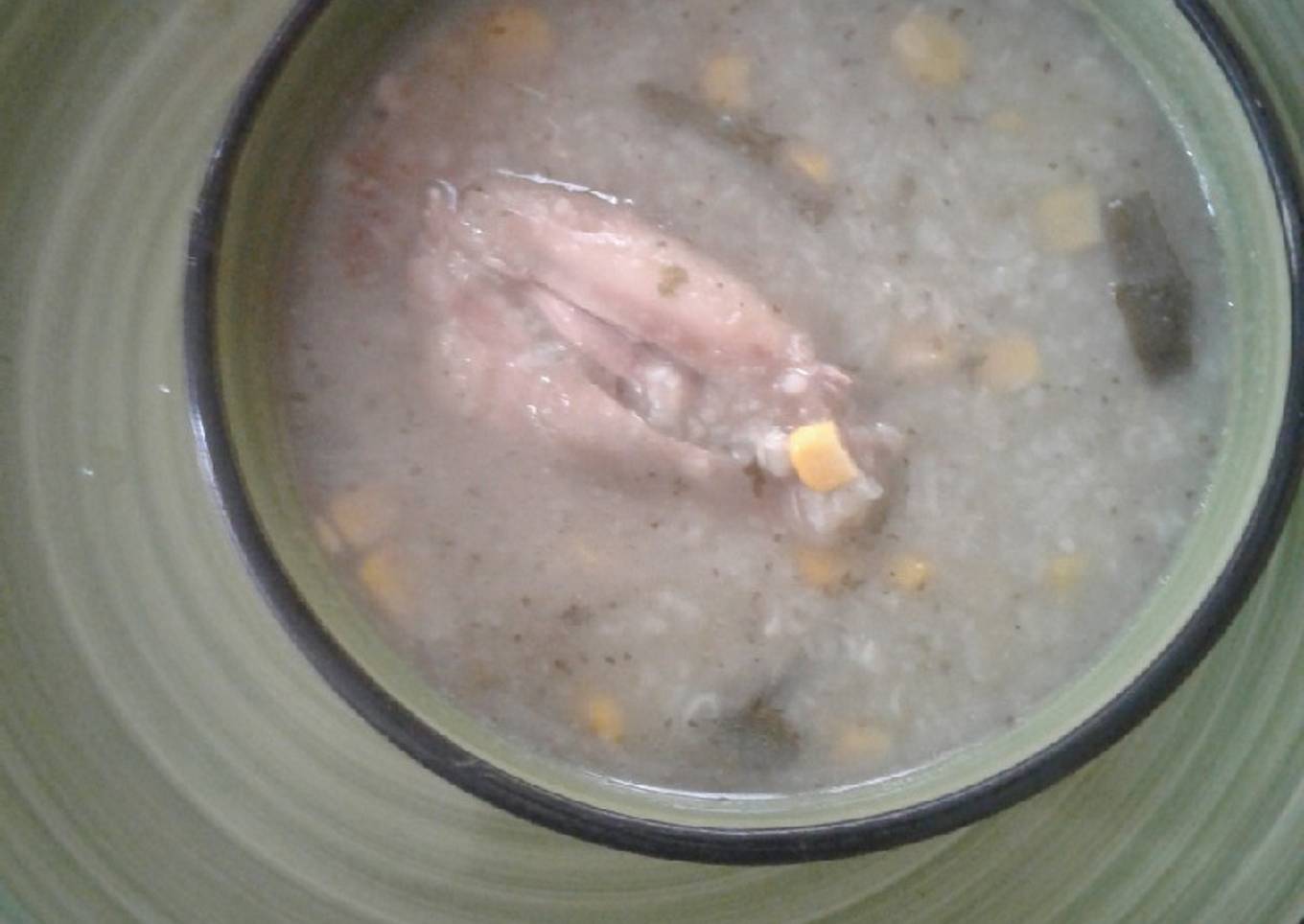 Sopas de perejil y pollo