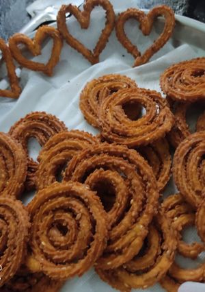 A picture of Mummy's Chakli.