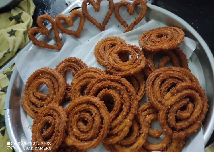 Mummy's Chakli