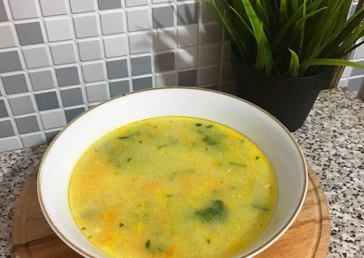 куриный суп с сыром. сырный суп (с плавленным сырком) с курицей. грибной сырный суп. куpиный cуп c плaвлeным cыpoм. рецепты супа с сыром в мультиварке.