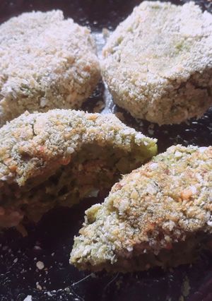 Una foto de Albóndigas de brócoli con queso 🥦🧀