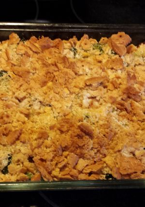 A picture of Cheesy Chicken Broccoli Caserol.