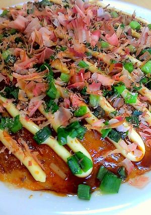 A picture of Effortless Knife-Free Bean Sprout Okonomiyaki.