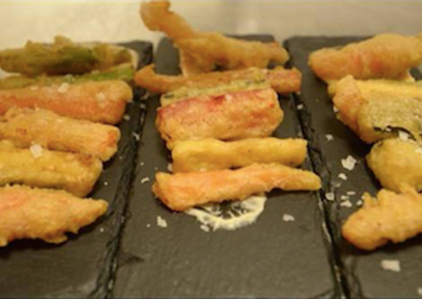 Tempura de verduras con mayonesa de soja