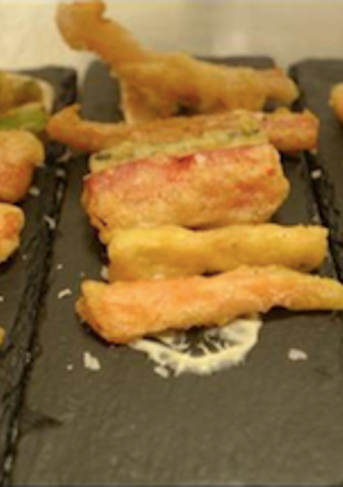 Una foto de Tempura de verduras con mayonesa de soja