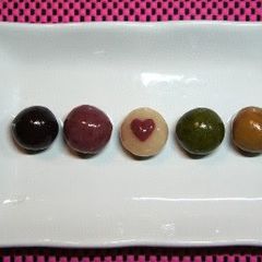 A picture of Colorful Anko Balls.