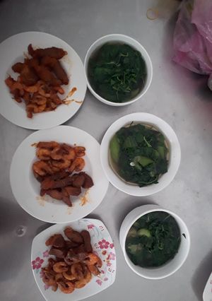 Hình của món TÔM RIM THỊT BA RỌI, CANH RAU MƯỚP.
