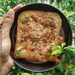 A picture of Masala French Toast.