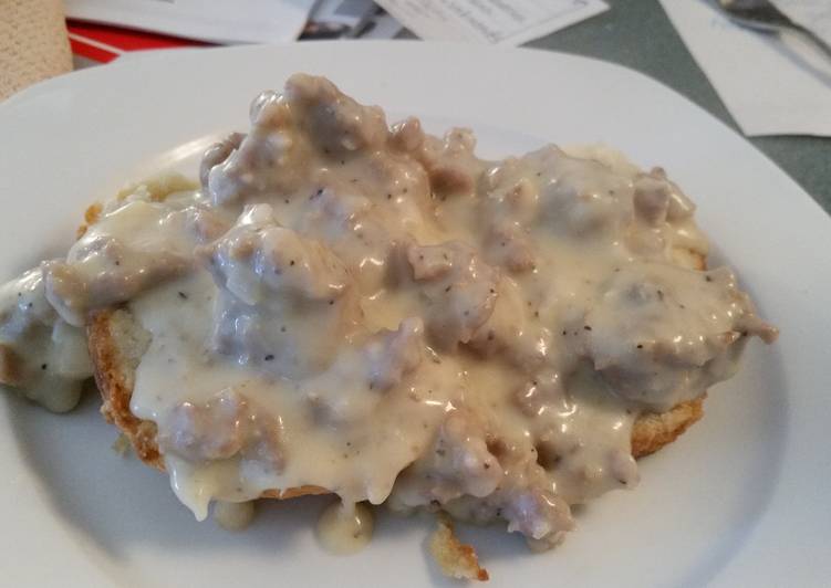 How to Cook Perfect Sausage Gravy (For Biscuits n Gravy)