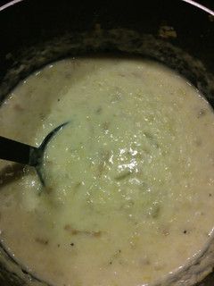 A picture of Leek and potato lumpy soup.