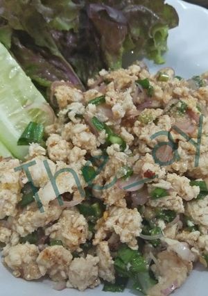 รูปของ ลาบอกไก่ เมนูเกือบคลีน
