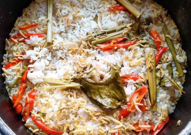 Resep Nasi Liwet Rice Cooker yang Bikin Ngiler