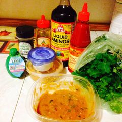 A picture of Bonnie's Natural Nime Chow Peanut Sauce.