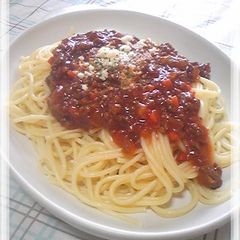 A picture of Hearty Meat Sauce Spaghetti.